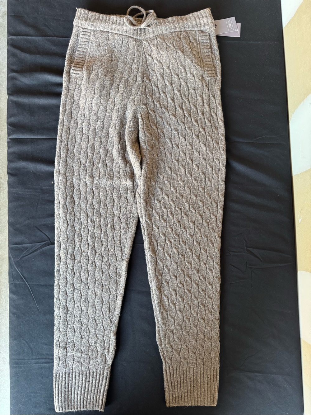 NWT Auden Luxe Cozy Cable Knit Joggers Heather Sable Brown Women's Small - Picture 1 of 3